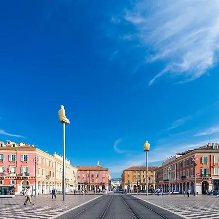 Splendide, Refait A Neuf, Climatise, A 1mn- 