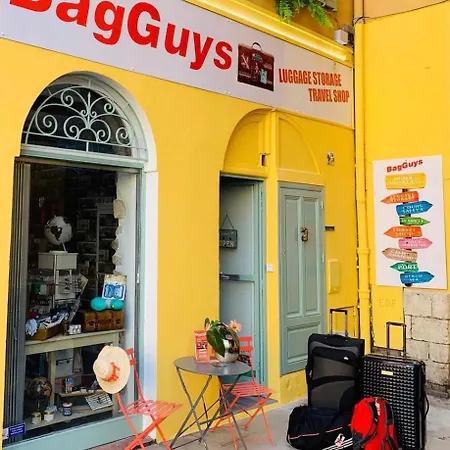 Splendide, Refait A Neuf, Climatise, A 1mn- 