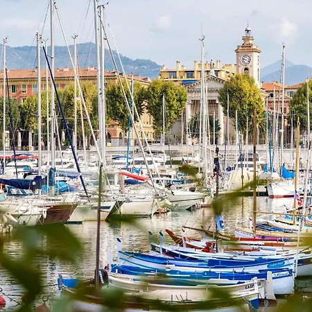 Splendide, Refait A Neuf, Climatise, A 1mn- 